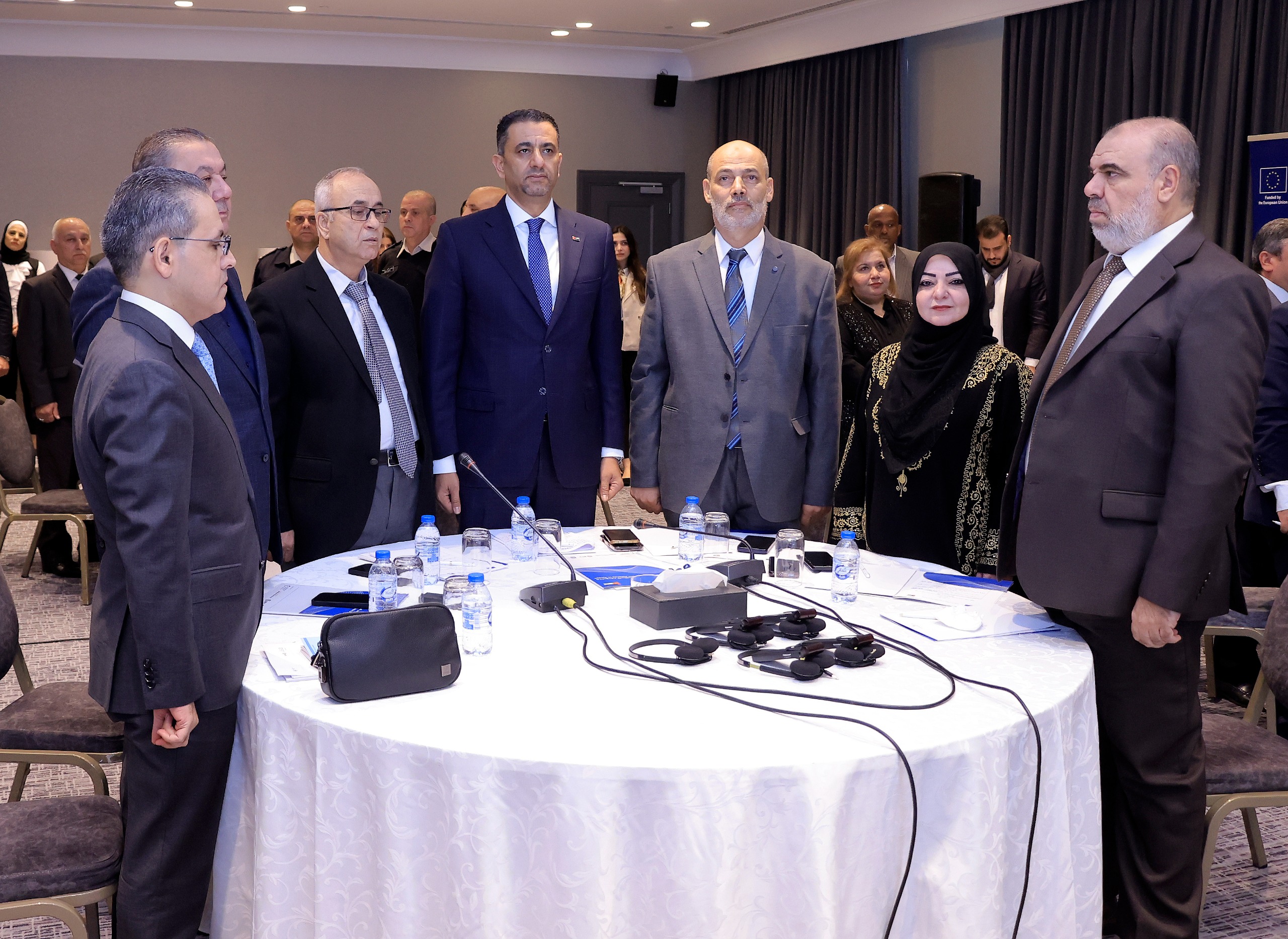 الاقتصاد النيابية تشارك في مائدة مستديرة حول أثر قانون بيئة الاستثمار