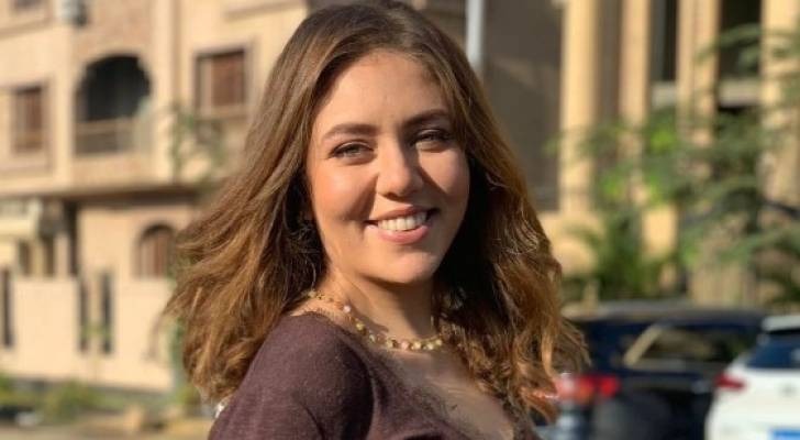 رحمة حسن تكشف إصابتها بالصلع بسبب خطأ تجميلي