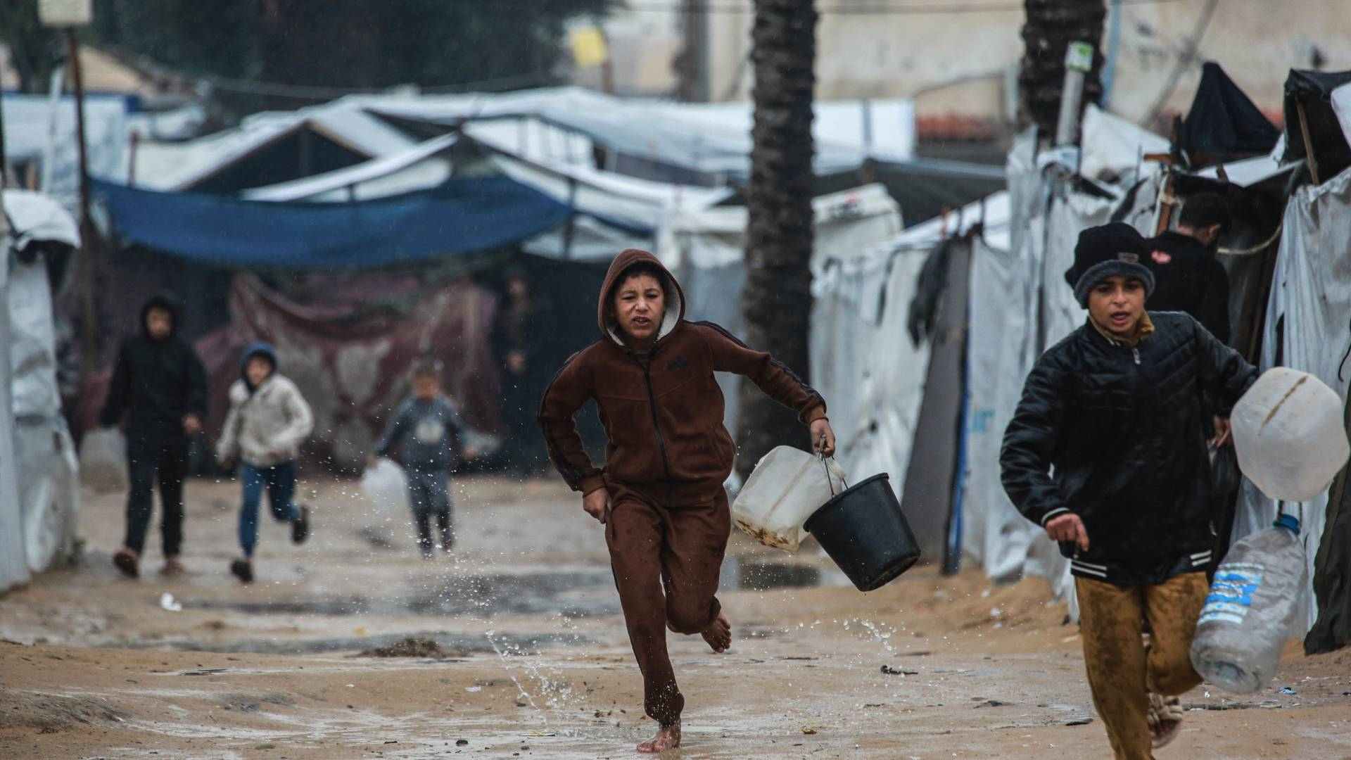 المنخفض الجوي يعمق الكارثة الإنسانية في قطاع غزة