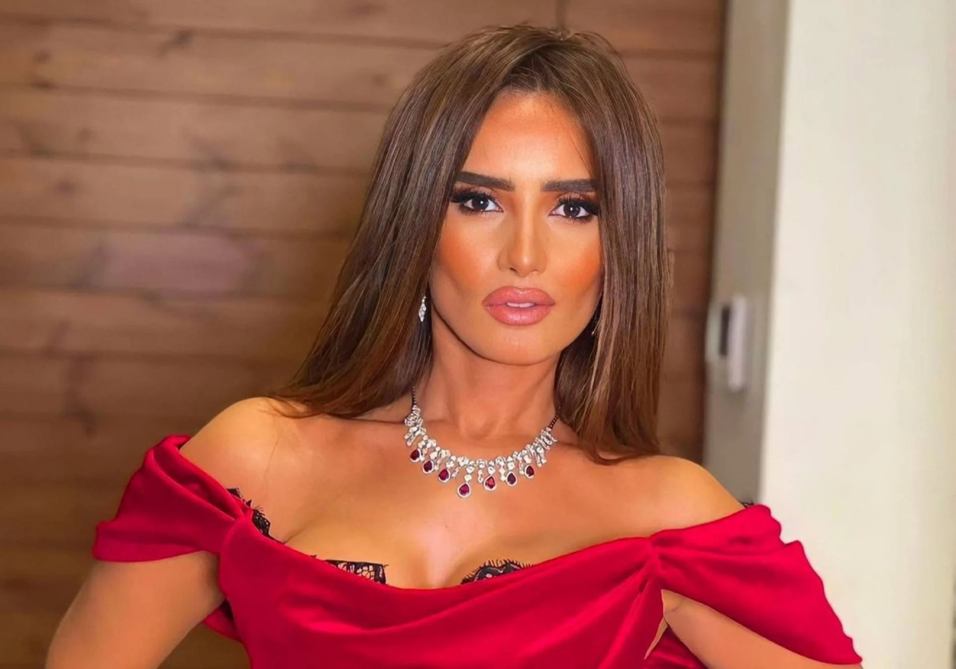 تصريحات مفاجئة لزينة ..  كواليس عدم تنفيذ حكم حبس أحمد عز