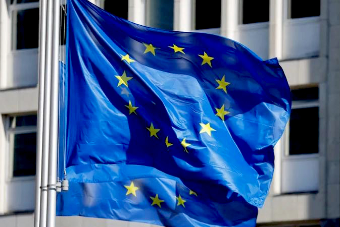 الاتحاد الأوروبي يُجدد دعوته لإيران لوقف هجماتها على دول الخليج