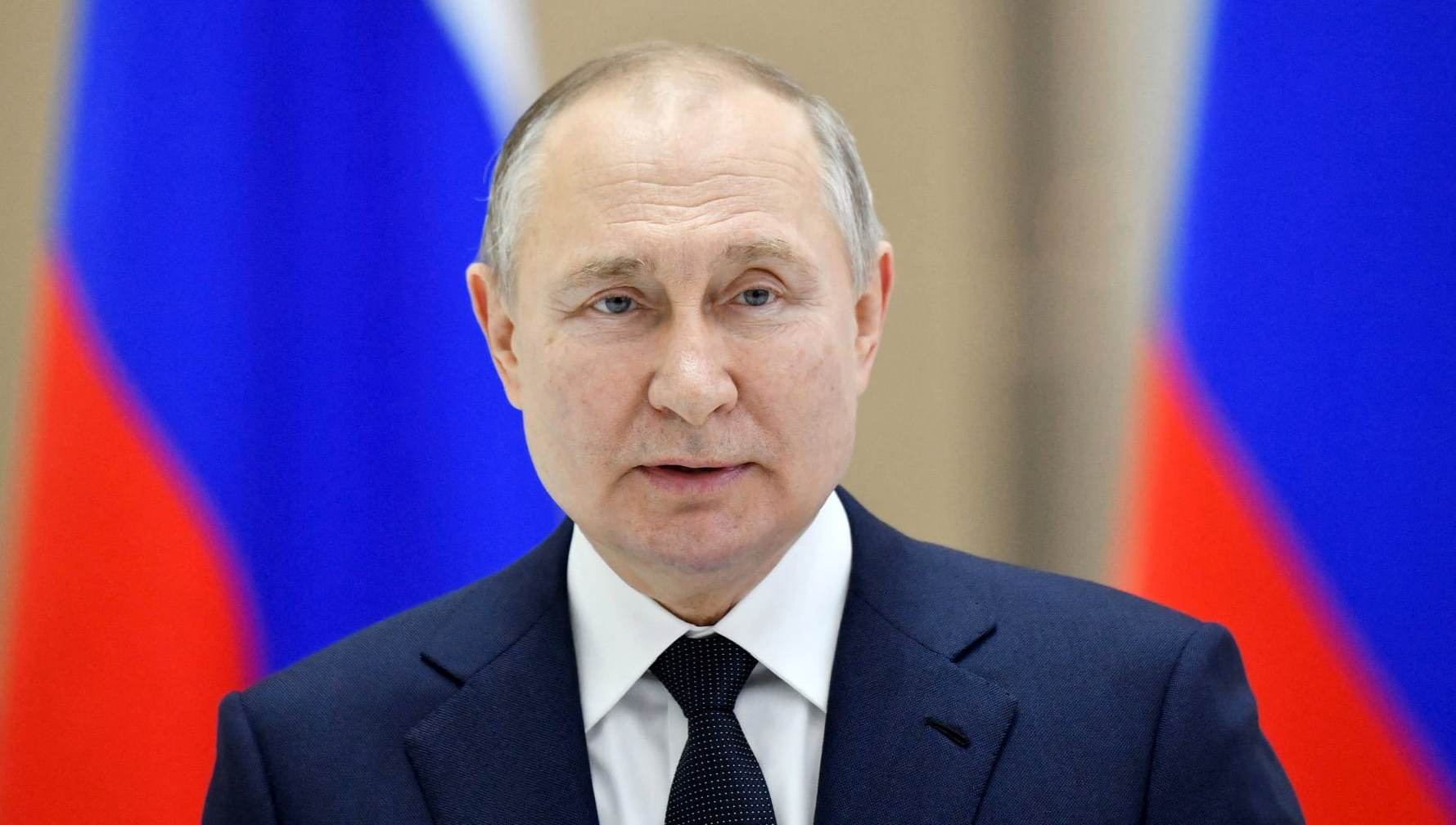 الكرملين: بوتين يجدد التزام موسكو بحظر التجارب النووية