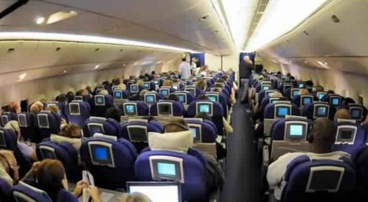 اعتداء على راكب يثير جدلاً واسعاً بالهند