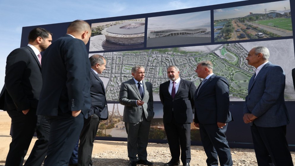 رئيس الوزراء يطلق مشروع مدينة عمرة