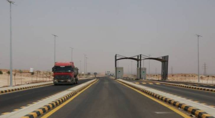 الحكومة تحدد تسعيرة المرور في طريق الحرانة - العمري  ..  تفاصيل