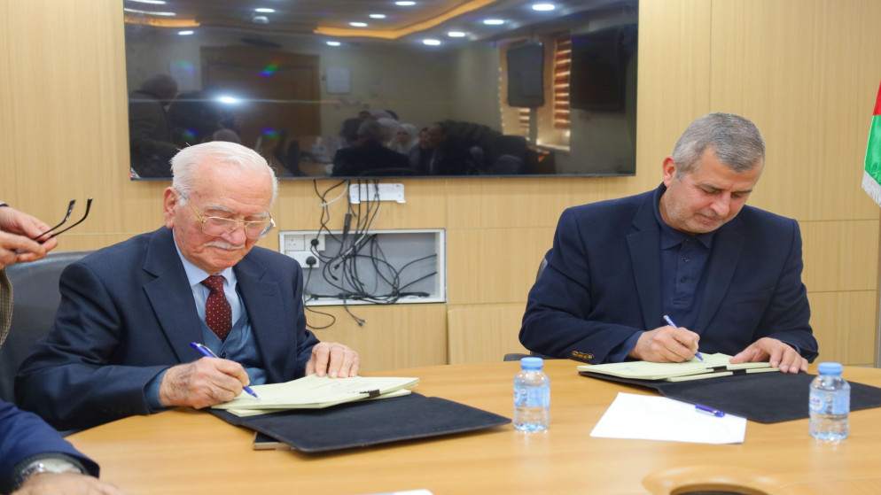 وزارة الطاقة توقع مذكرتي تفاهم جديدة لاستغلال المعادن جنوبي الأردن