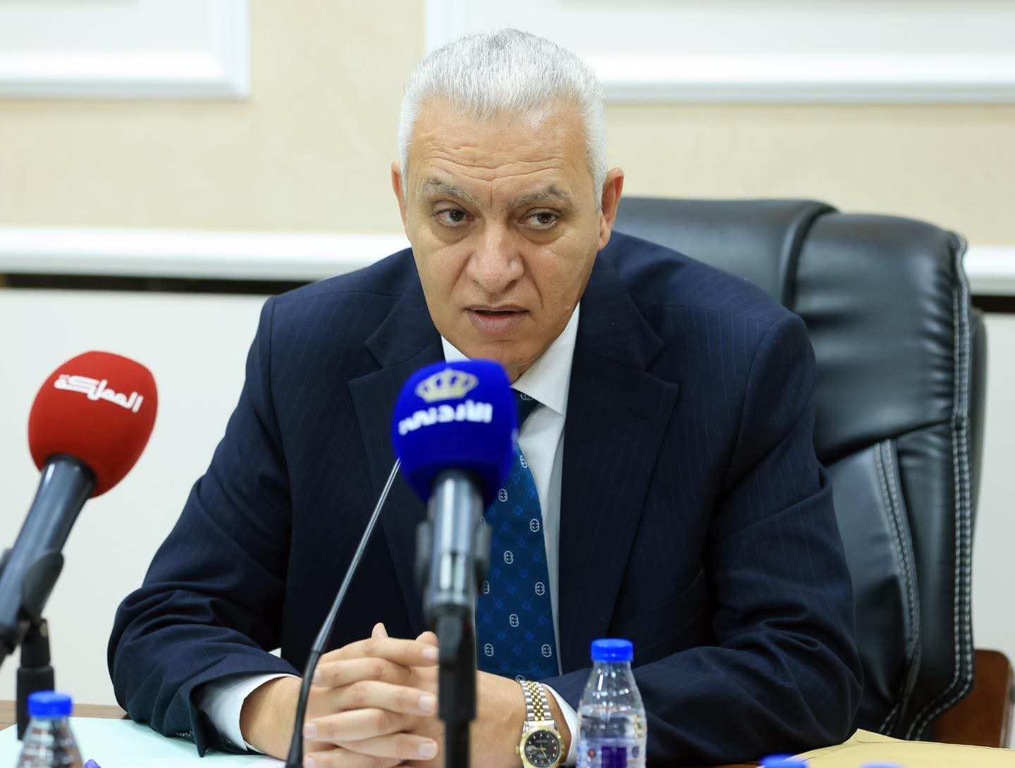 العموش يطالب بلجنة تحقيق بعد وفيات مدافئ الغاز