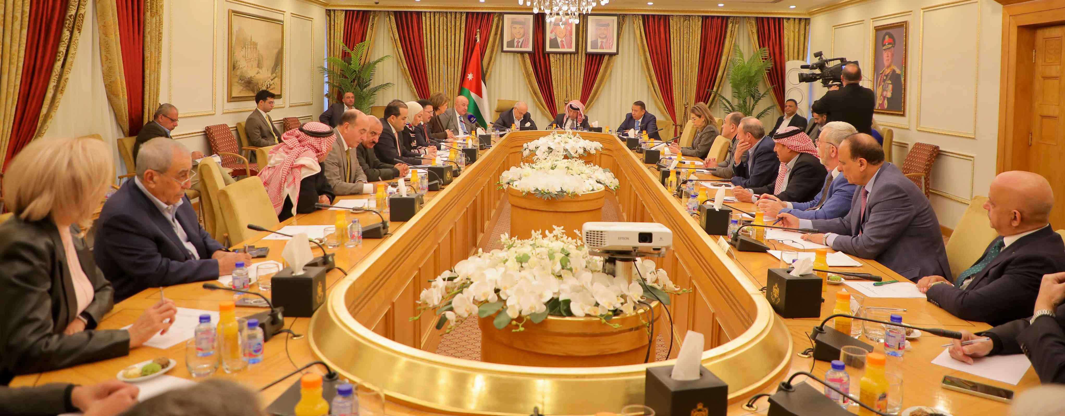 المشتركة في الأعيان تبحث خطة تطوير القطاع العام 