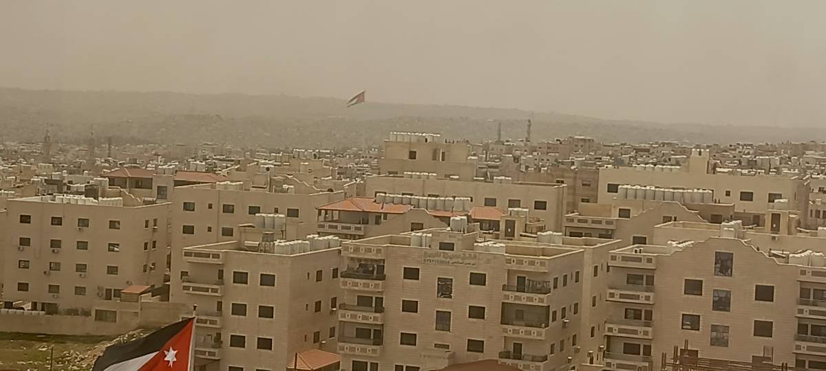 غبار غير معتاد لهذا الوقت ..  التفاصيل