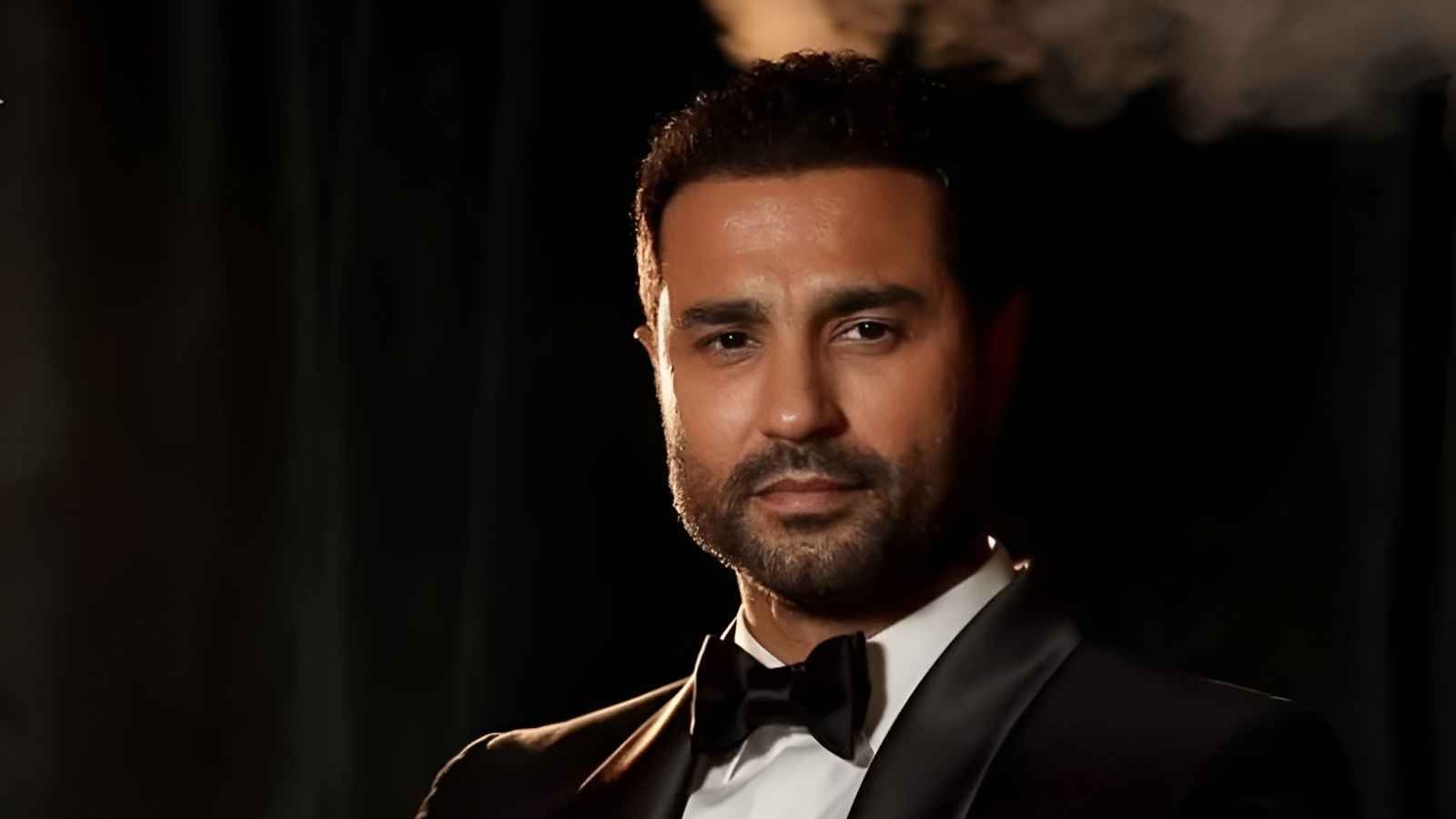 كريم فهمي يرد على شائعة خلافه مع كريم العدل .. صور