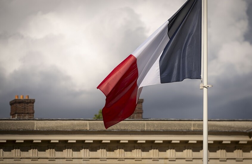 فرنسا ترسل حاملة الطائرات شارل ديغول للشرق الأوسط