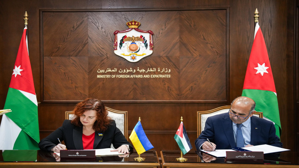 أوكرانيا: اتفاقية بشأن الإعفاء من متطلبات التأشيرة لحملة جوازات السفر الدبلوماسية