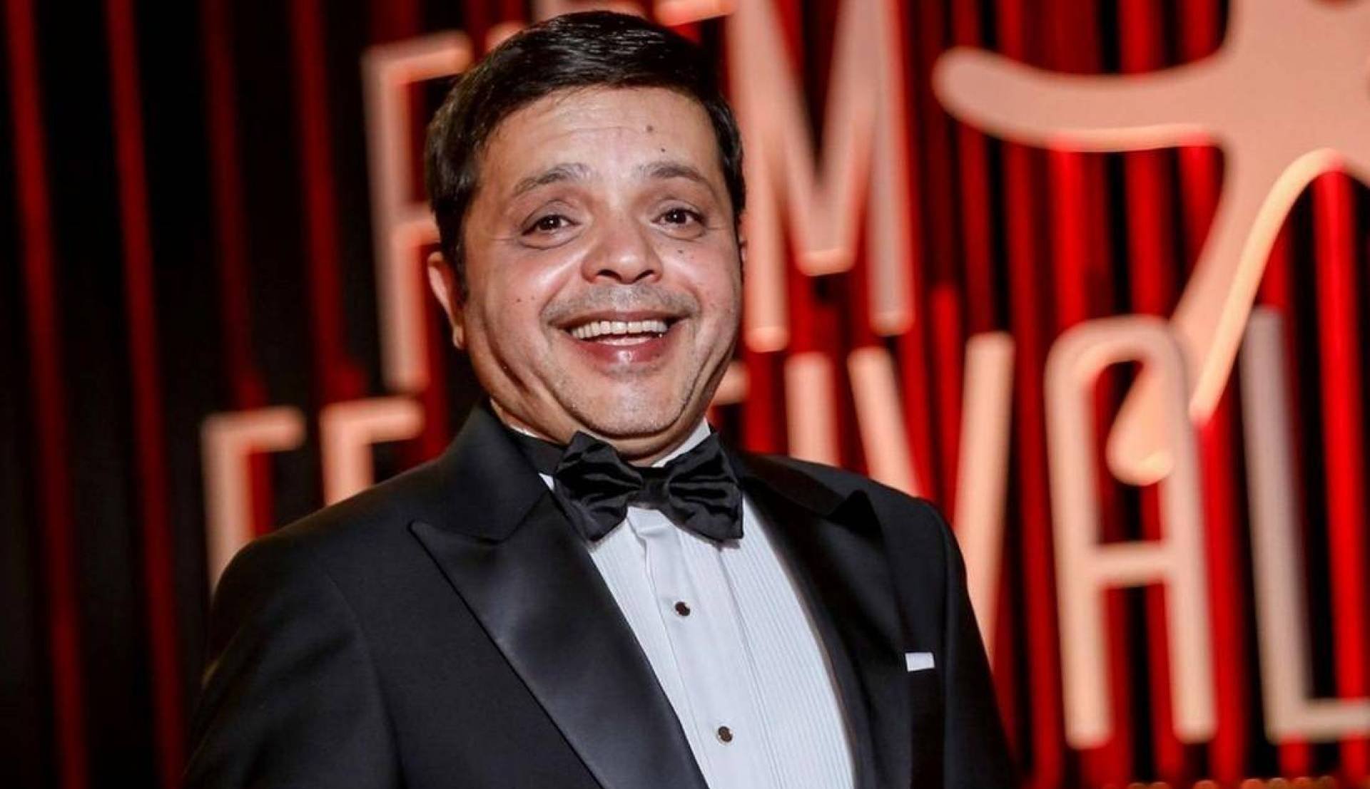 محمد هنيدي يُعلق على قرار موسم الرياض