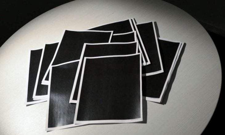 ملايين الوثائق تكشف تورط شخصيات شهيرة بملفات إبستين