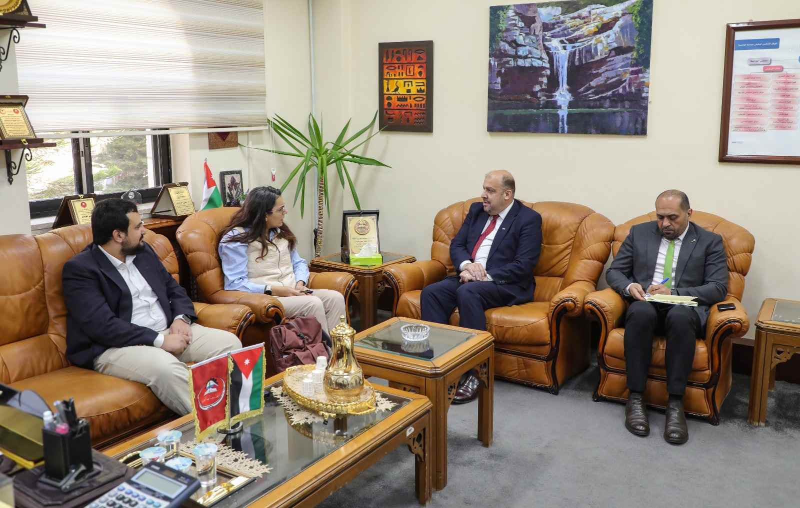 الجامعة الهاشمية تبحث تعزيز المحتوى العربي مع ويكيميديا