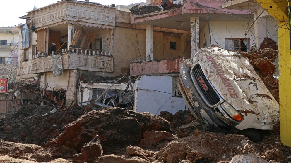 نحو 300 قتيل حصيلة الغارات الإسرائيلية على لبنان منذ بدء الحرب