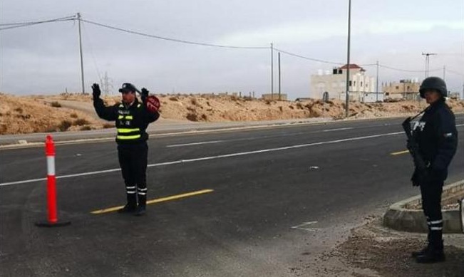 الدوريات الخارجية توقف مركبتين مسرعتين على طرق رئيسية