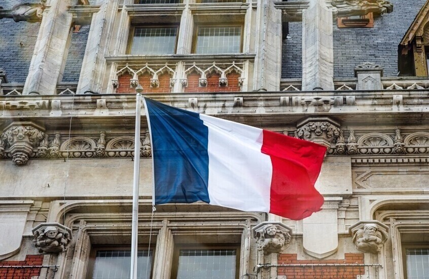 اتهام 5 أشخاص في فرنسا بتمويل حماس