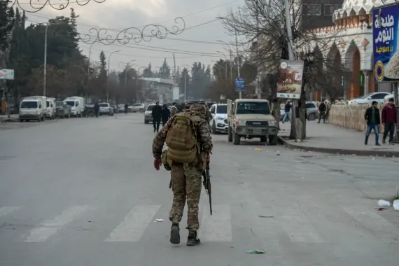 وزارة الطوارئ: تنظيم قسد يستهدف بطلقات قناص سيارة إسعاف