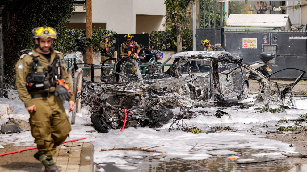 الحرب تستعر وإسرائيل تحت النار ..  صور وفيديو
