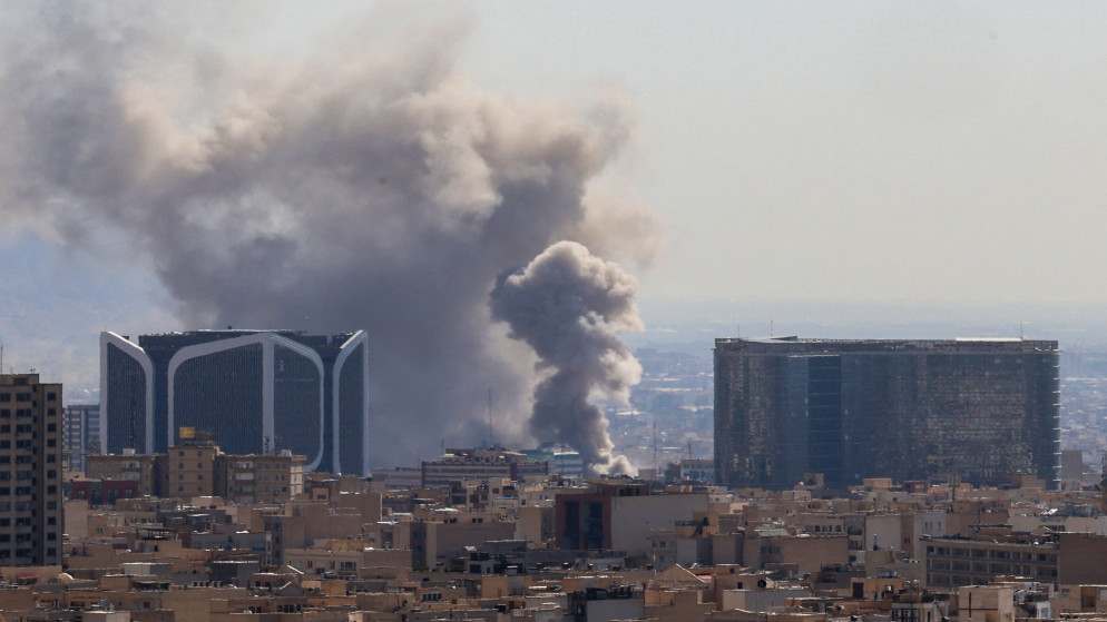 انفجارات عنيفة تهز طهران وكرج وأصفهان مع تصاعد الحرب لليوم الرابع