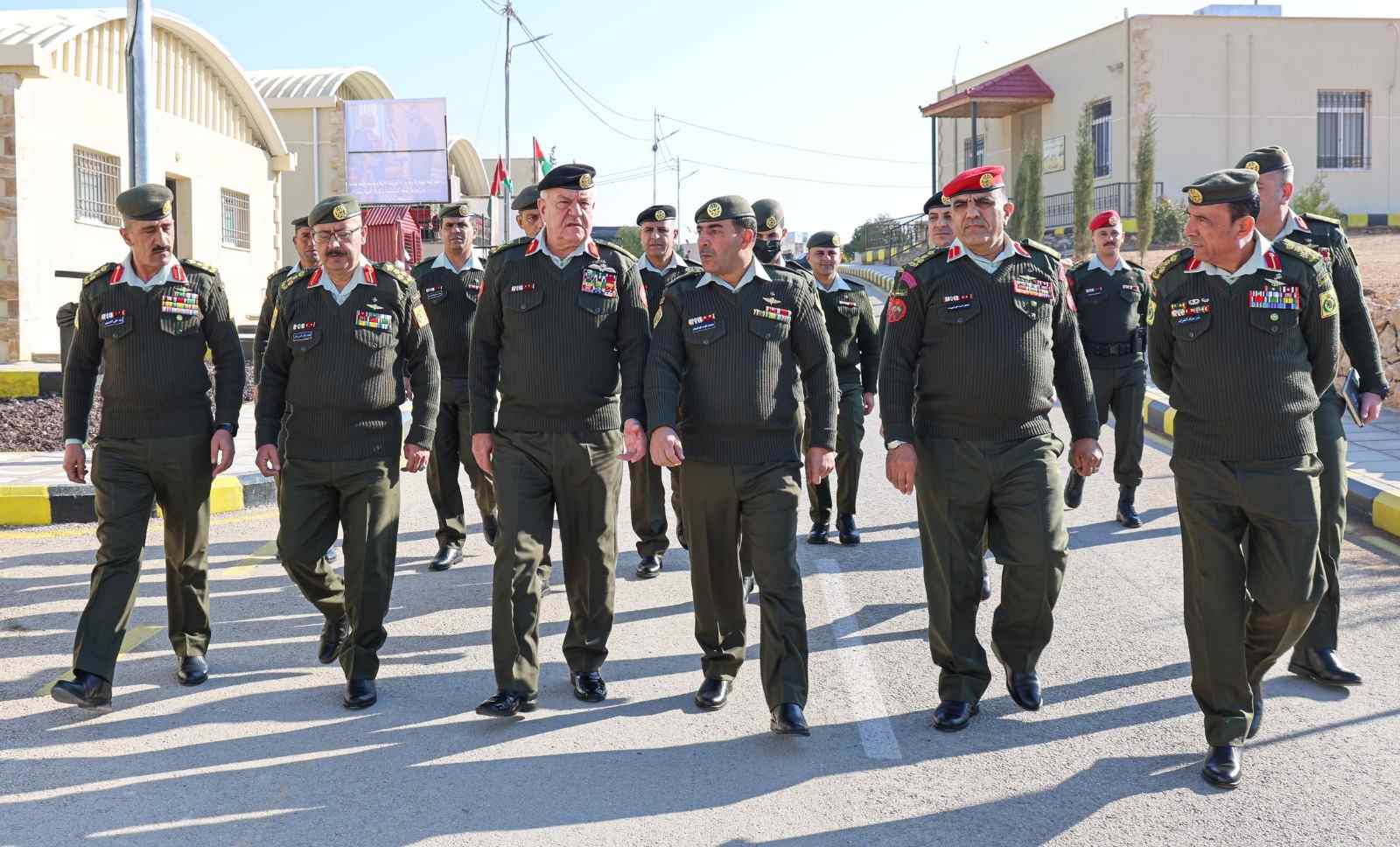 الحنيطي يزور كتيبة الأمير طلال ويفتتح مباني جديدة