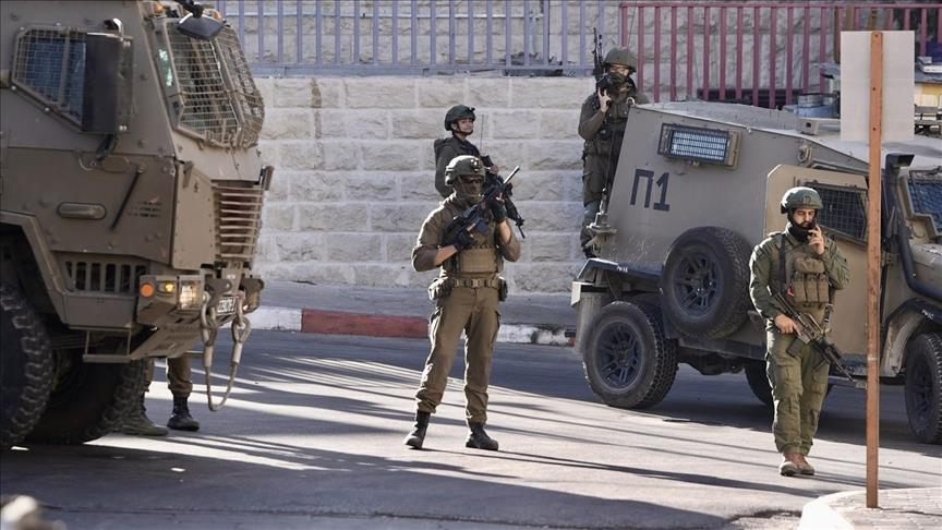 جيش الاحتلال يصيب فلسطينيين اثنين في الضفة