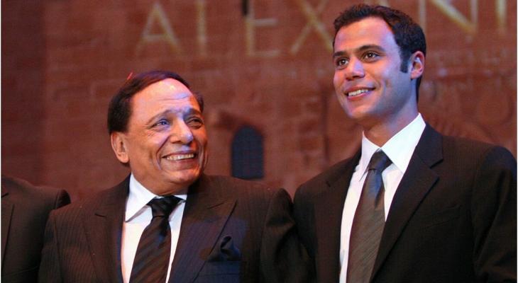 محمد إمام يطمئن الجمهور على صحة والده