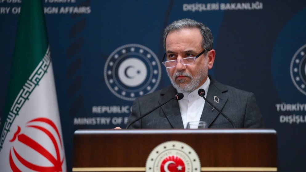 عراقجي: خامنئي والمسؤولون الإيرانيون الكبار على قيد الحياة