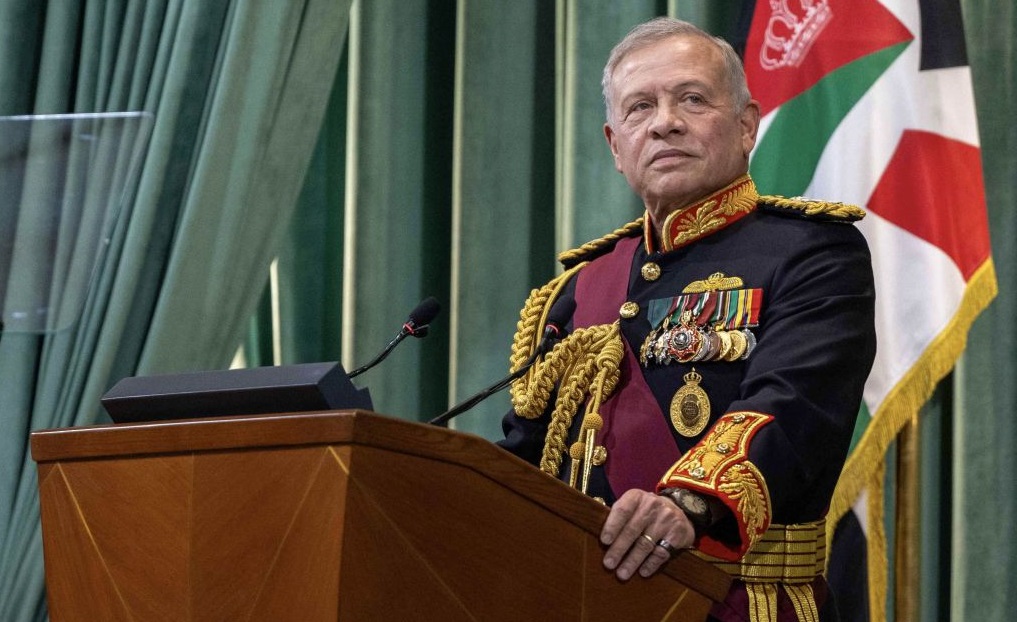 أيقلق الملك  ..  ؟