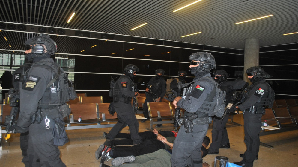 أمن وحماية المطارات تنفذ تمرينا أمنيا درع المطار