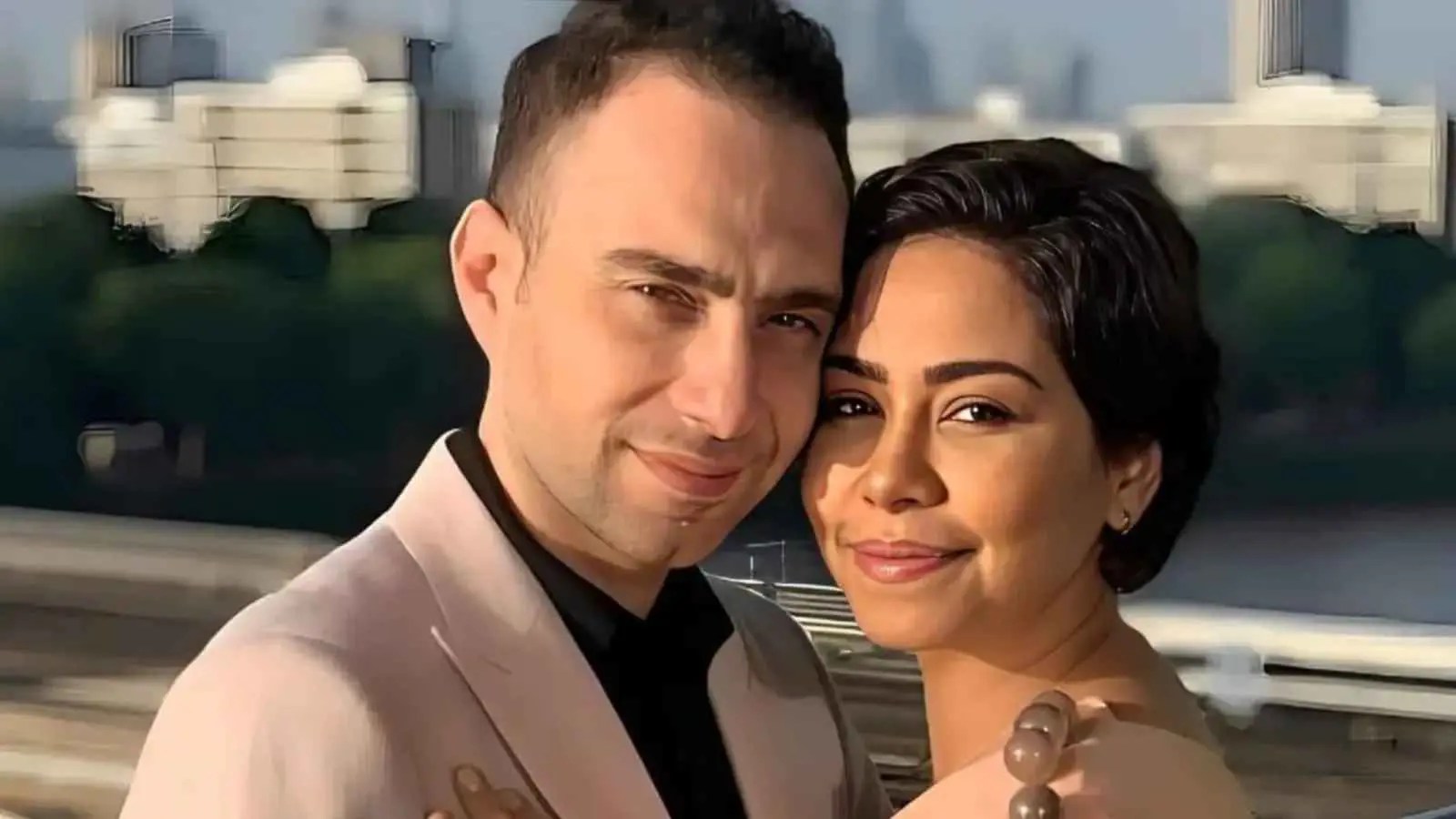 شيرين تُنهي الجدل بشأن بلاغ ضد حسام حبيب