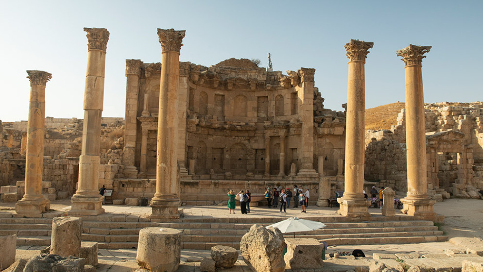 دراسة نظام تصريف المياه بالأنابيب الفخارية في جرش