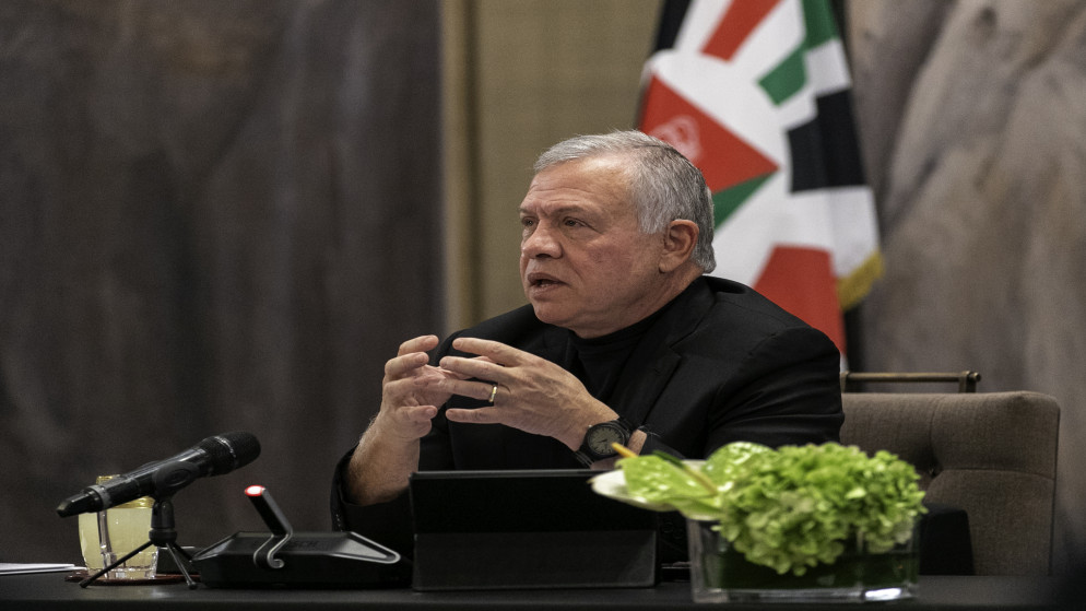 الملك يؤكد ضرورة وقف إيران اعتداءاتها على دول المنطقة