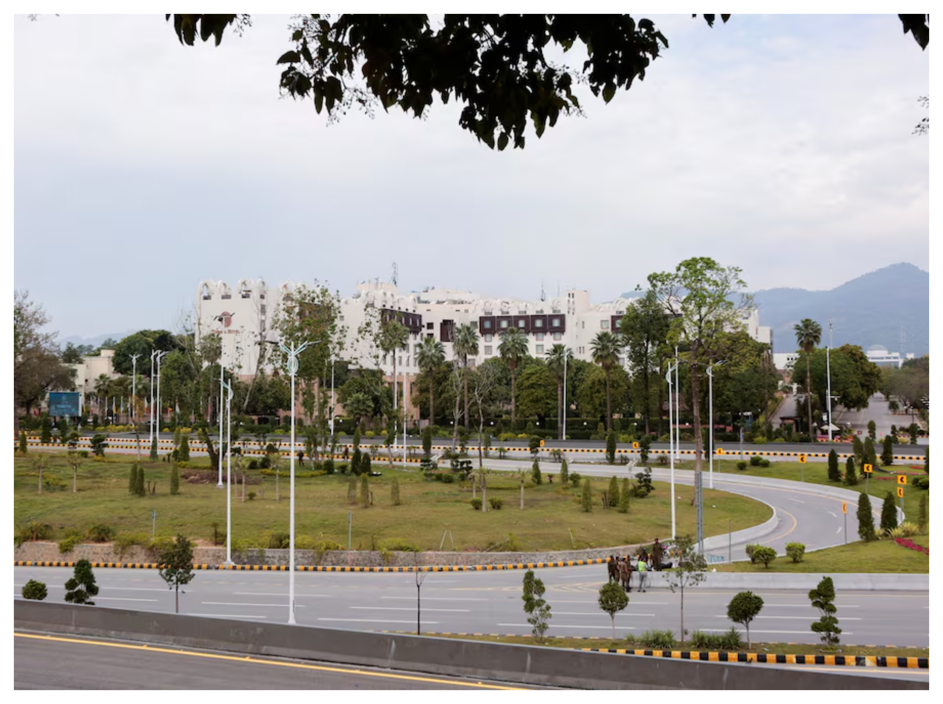 تعرف على فندق سيرينا الذي استضافة محادثات إيران في إسلام آباد