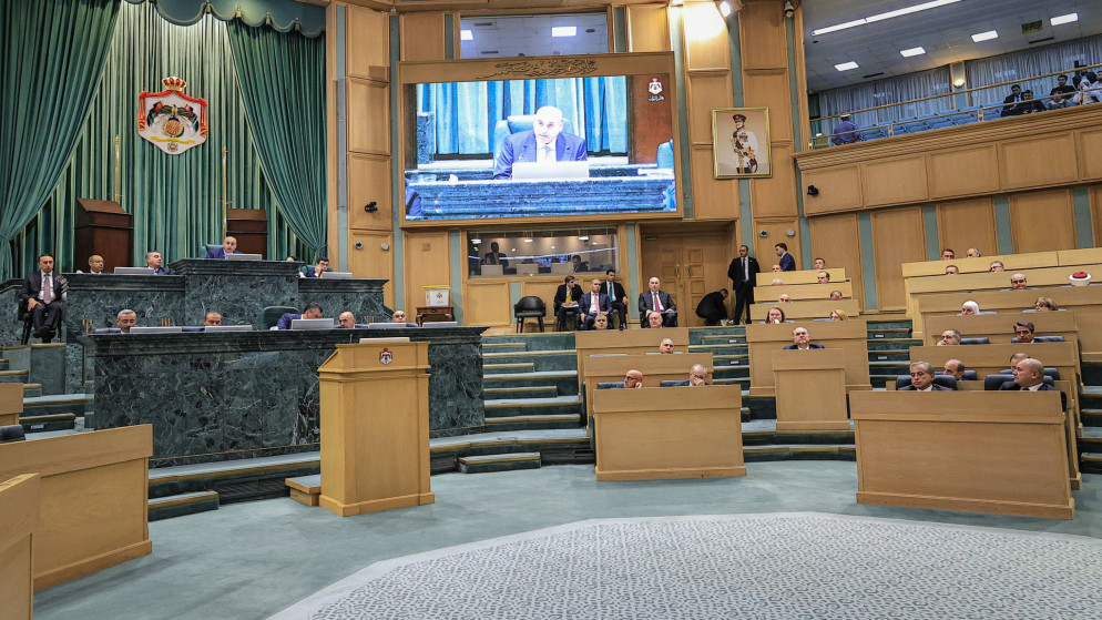 النواب يناقشون صيغة الرد على خطاب العرش