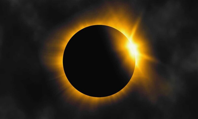 سيشمل 9 دول عربية ..  ما حقيقة حدوث كسوف القرن السبت