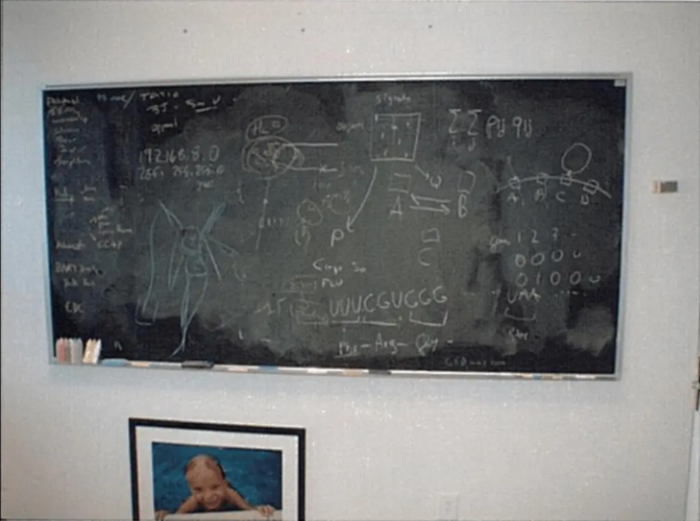 كشف جديد بقضية إبستين ..  مبنى احتجاز القاصرات وقائمة الضيوف