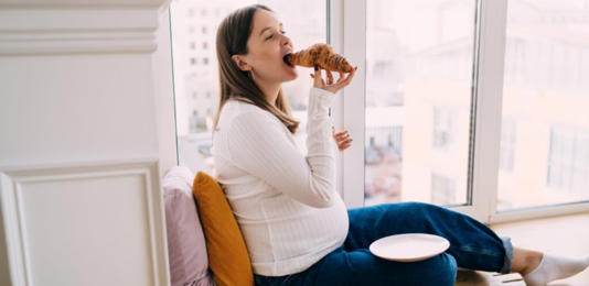 متى يبدأ الوحم  ..  ما الذي يجب أن تستعدّي له في هذه المرحلة