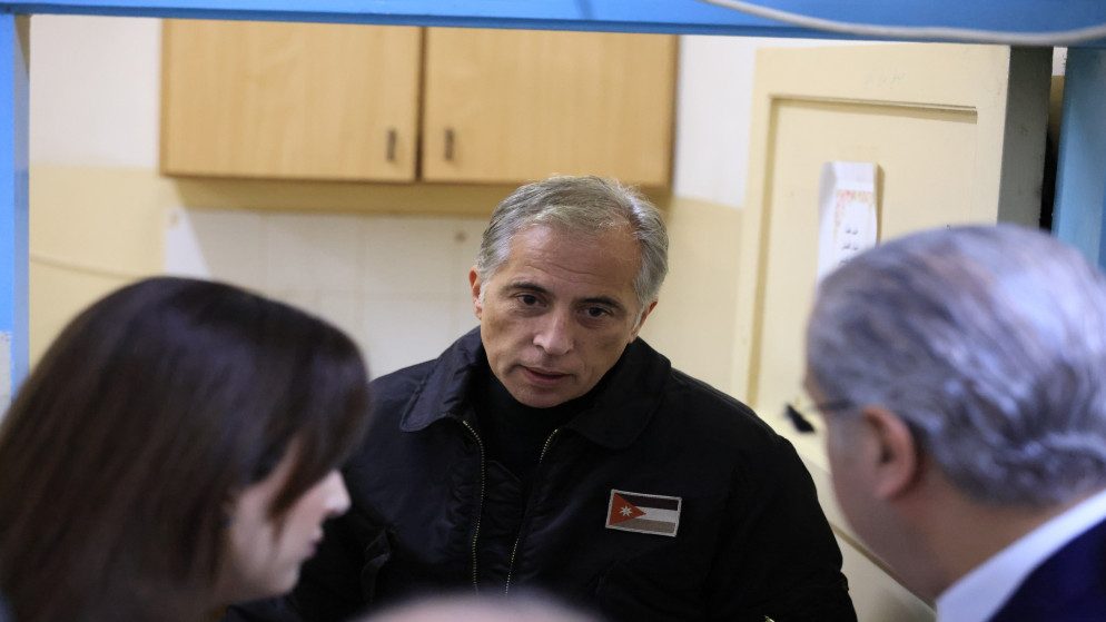 رئيس الوزراء يتفقد مواقع في محافظة البلقاء