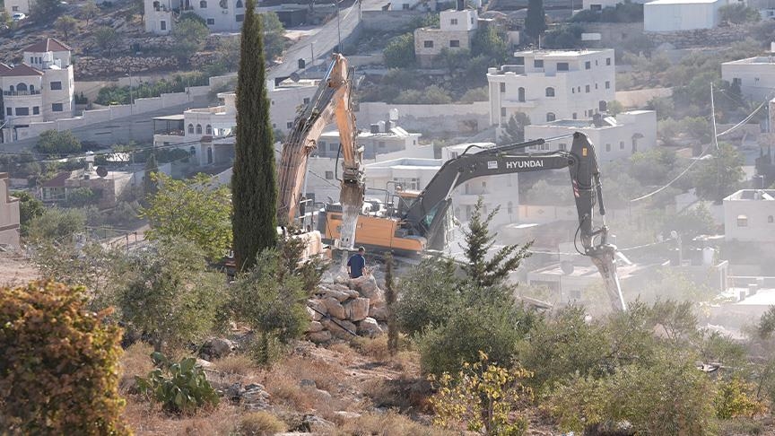 جيش الاحتلال يهدم منزل أسير فلسطيني شمالي الضفة