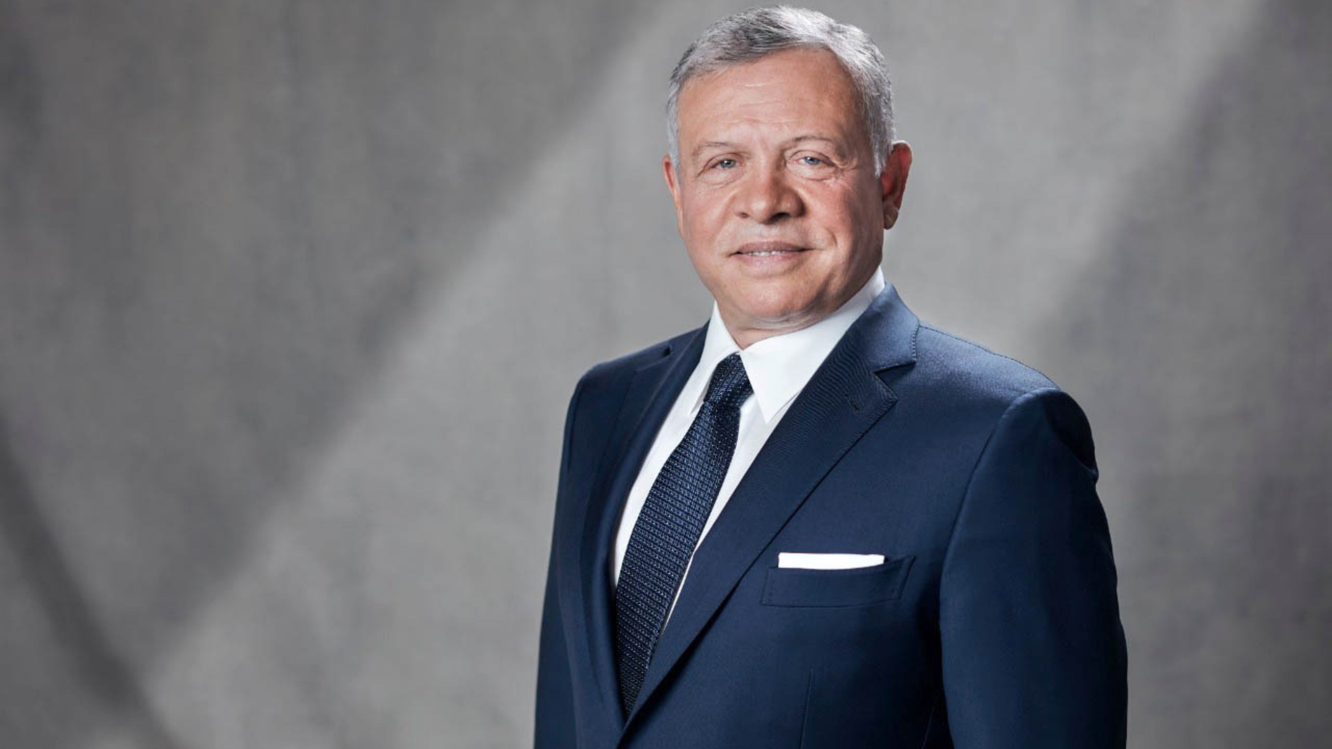  الملك يهنئ رئيس الوزراء السلوفيني بفوز حزبه بالانتخابات