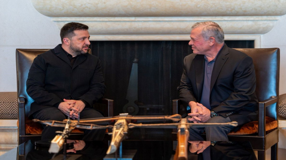 الملك والرئيس الأوكراني يبحثان سبل تعزيز العلاقات والتطورات في المنطقة