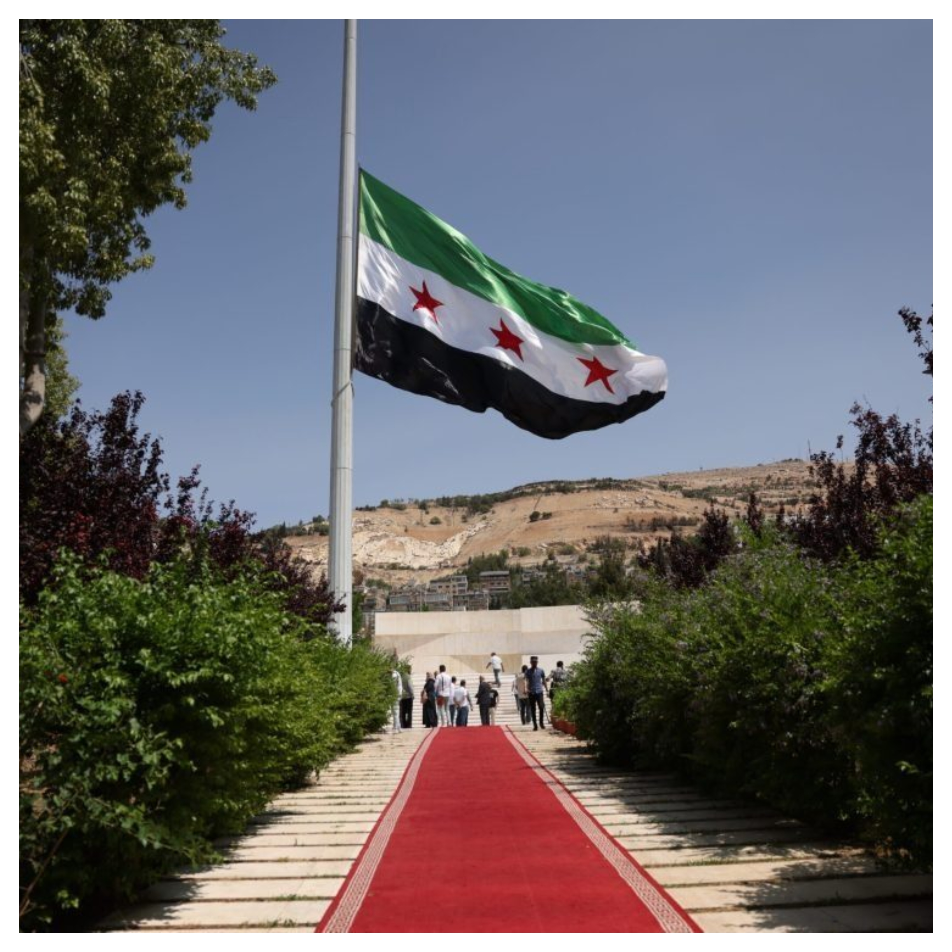 انفجار ضخم يهز المزة بدمشق ويخلّف ضحايا  ..  صور