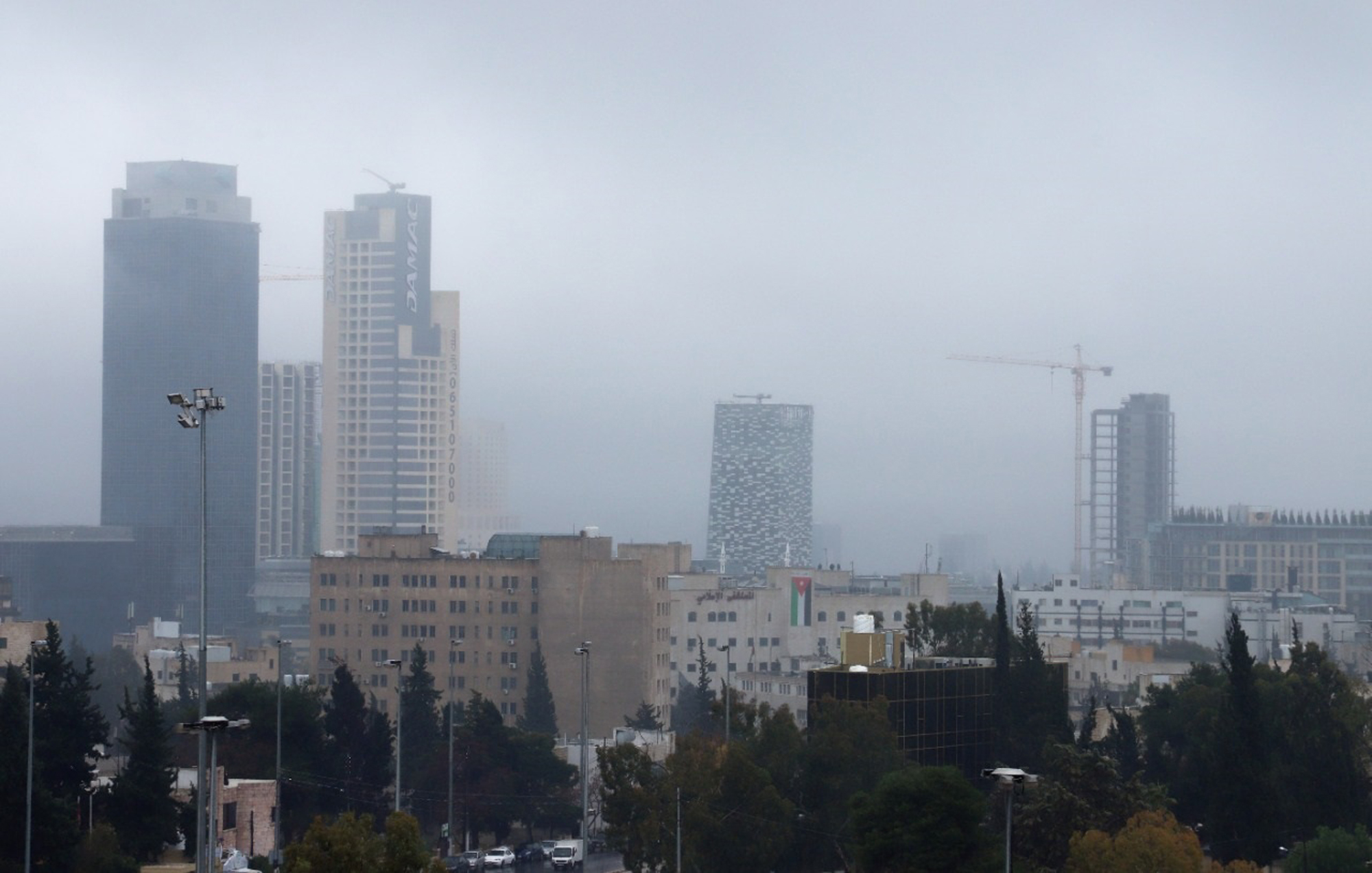 تحذير من تشكل السيول مع تعمق المنخفض الجوي