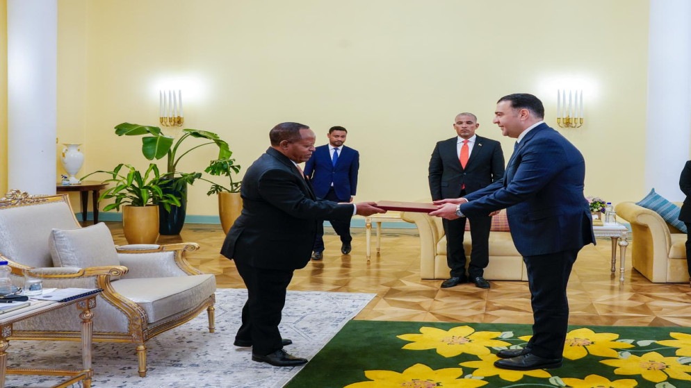 السفير أمجد المومني يقدم أوراق اعتماده سفيراً للأردن في إثيوبيا