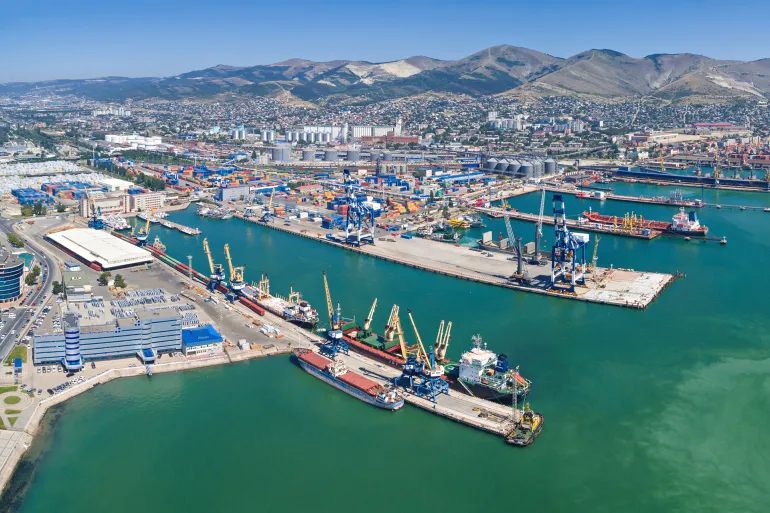 روسيا: توقف عمليات تصدير النفط من ميناء نوفوروسيسك