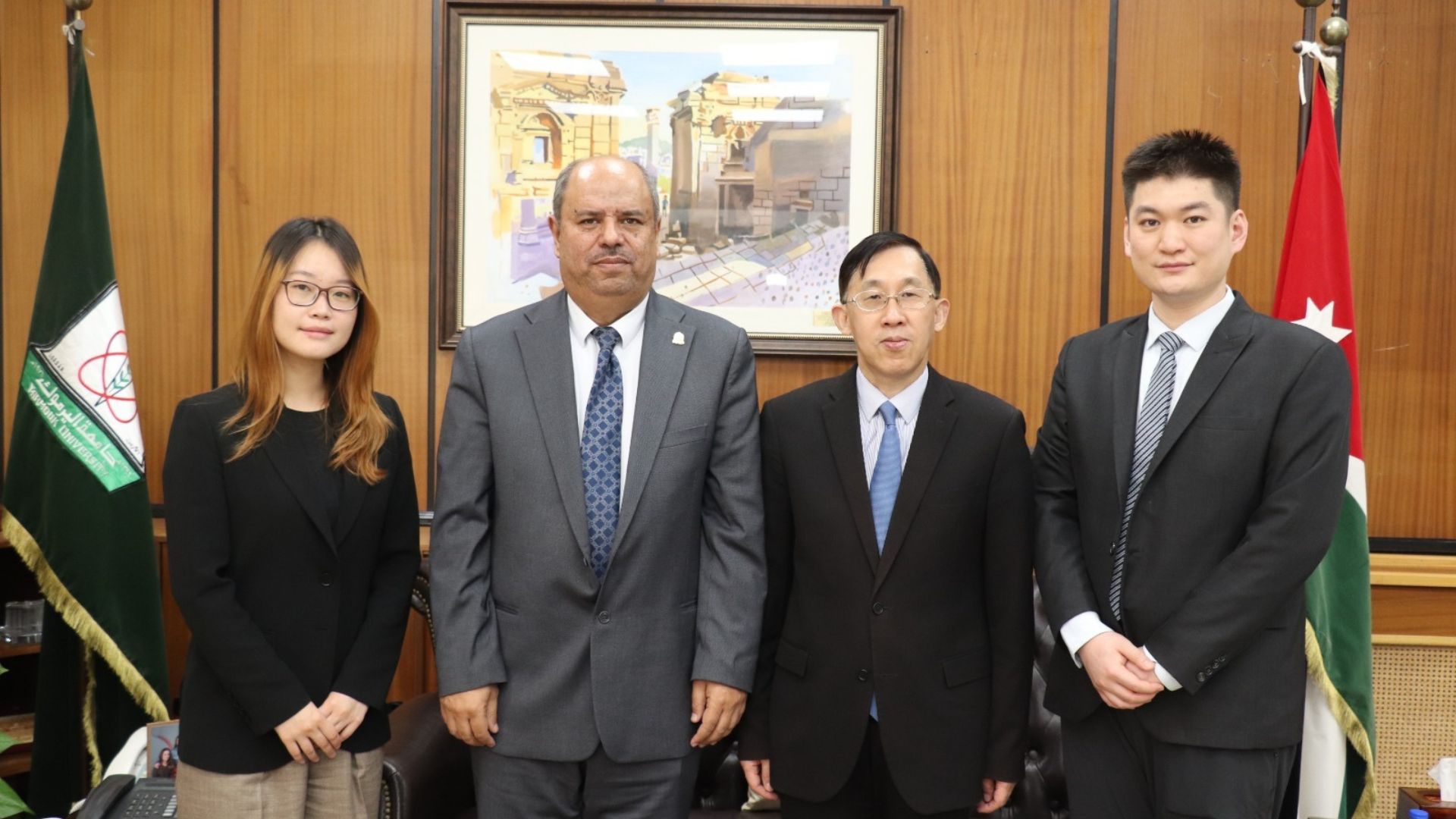 اليرموك تبحث مع الملحق الاقتصادي والتجاري الصيني سُبل تعزيز التعاون