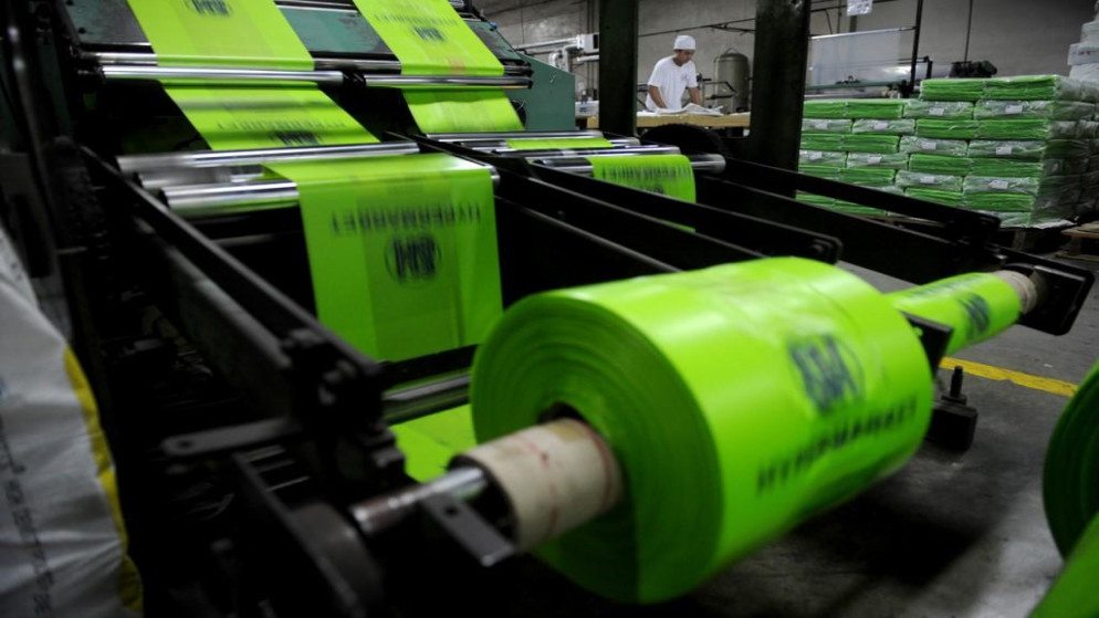 الصناعات البلاستيكية والمطاطية تغطي 55% من السوق المحلية