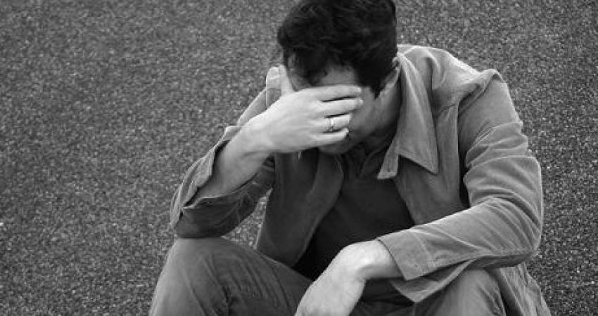 بكاء الرجل في المنام ..   تفسيرات